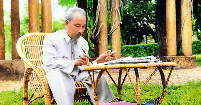 Chân dung Bác Hồ